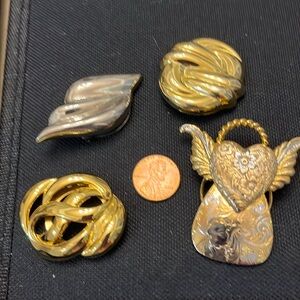 Vintage scarf rings- rings snap shut over scarf